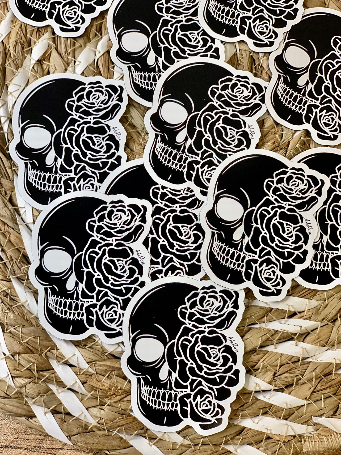 A|R Skull Magnet