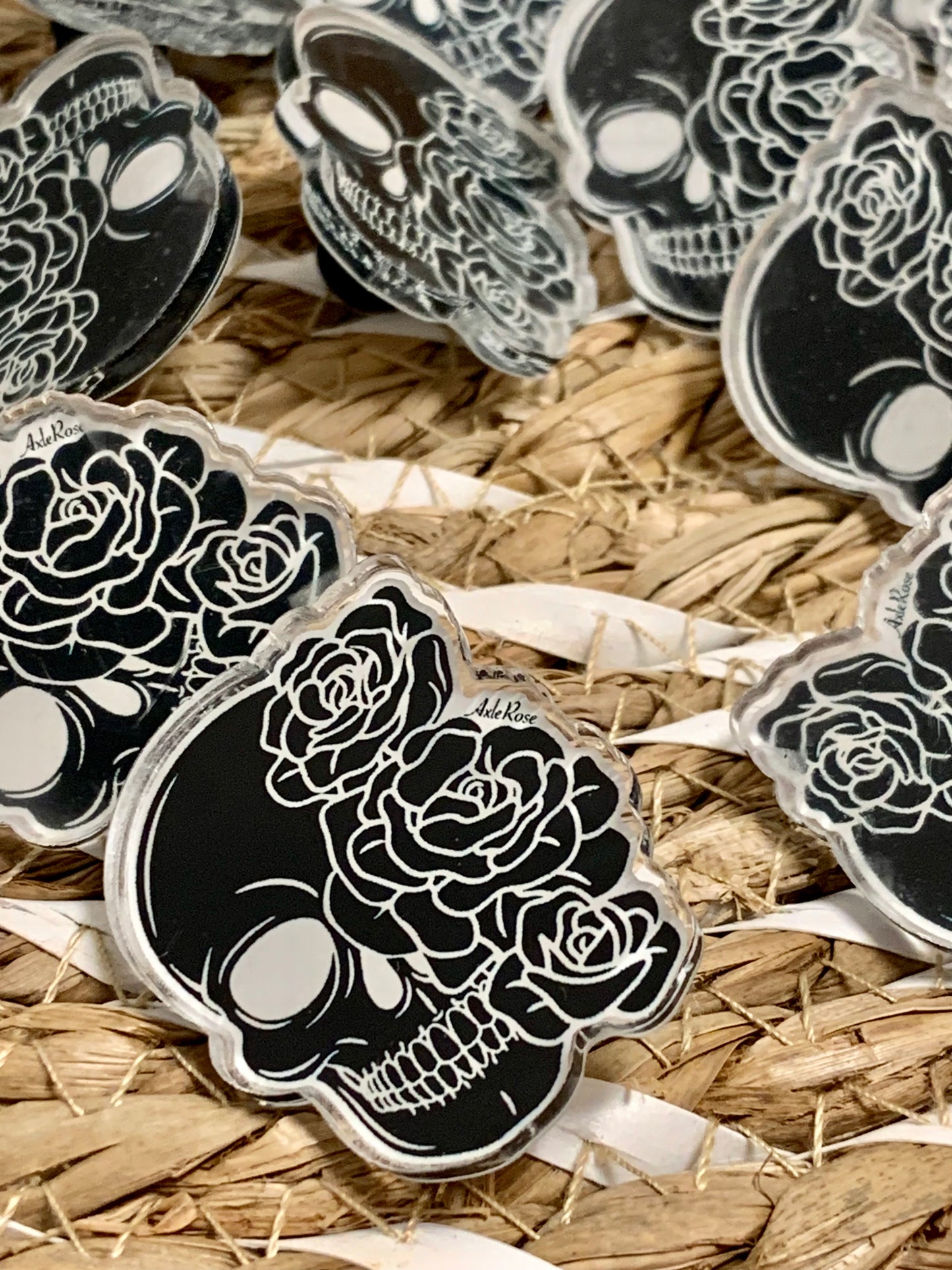 A|R Skull Pin