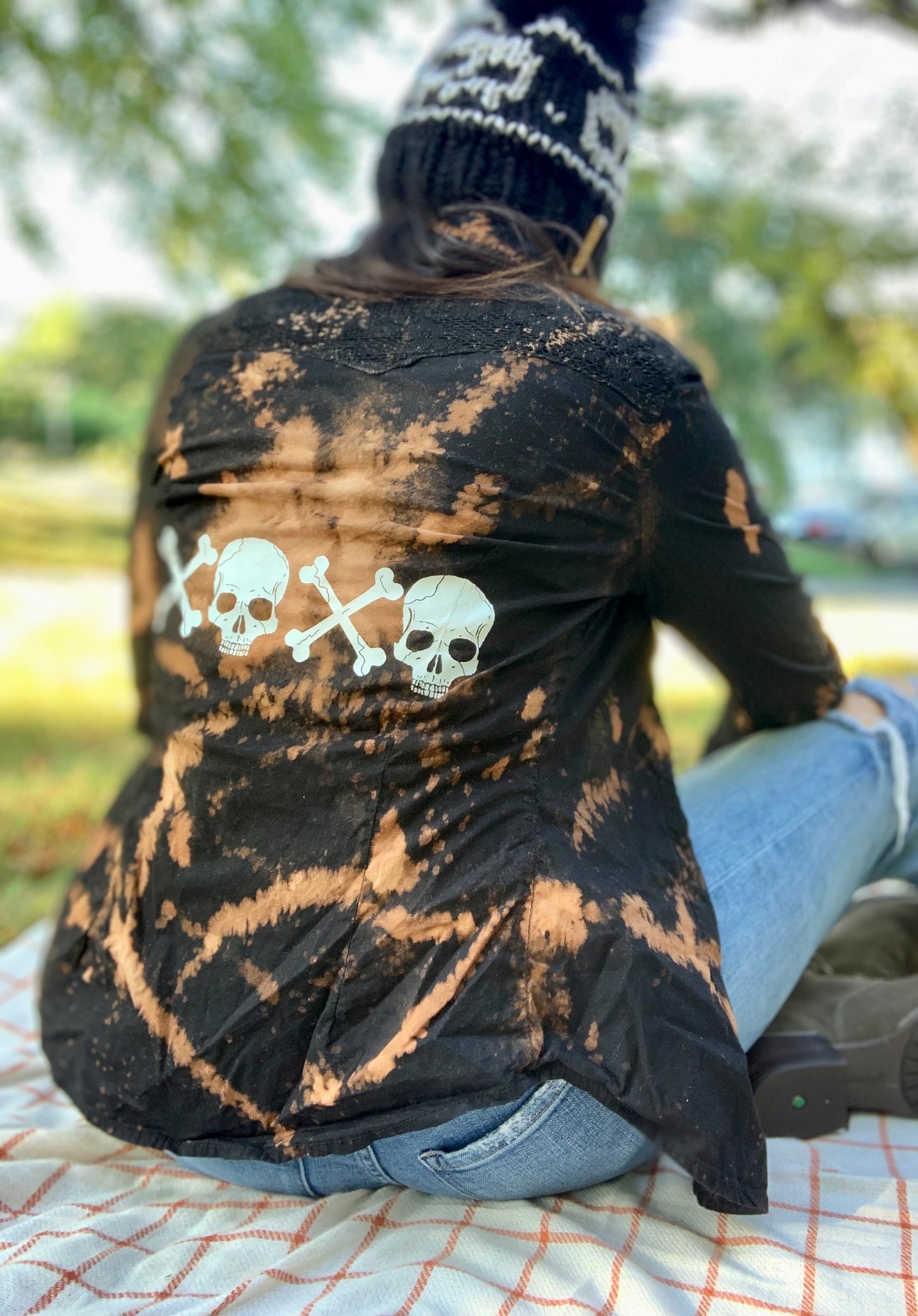 Skull & Bones • M